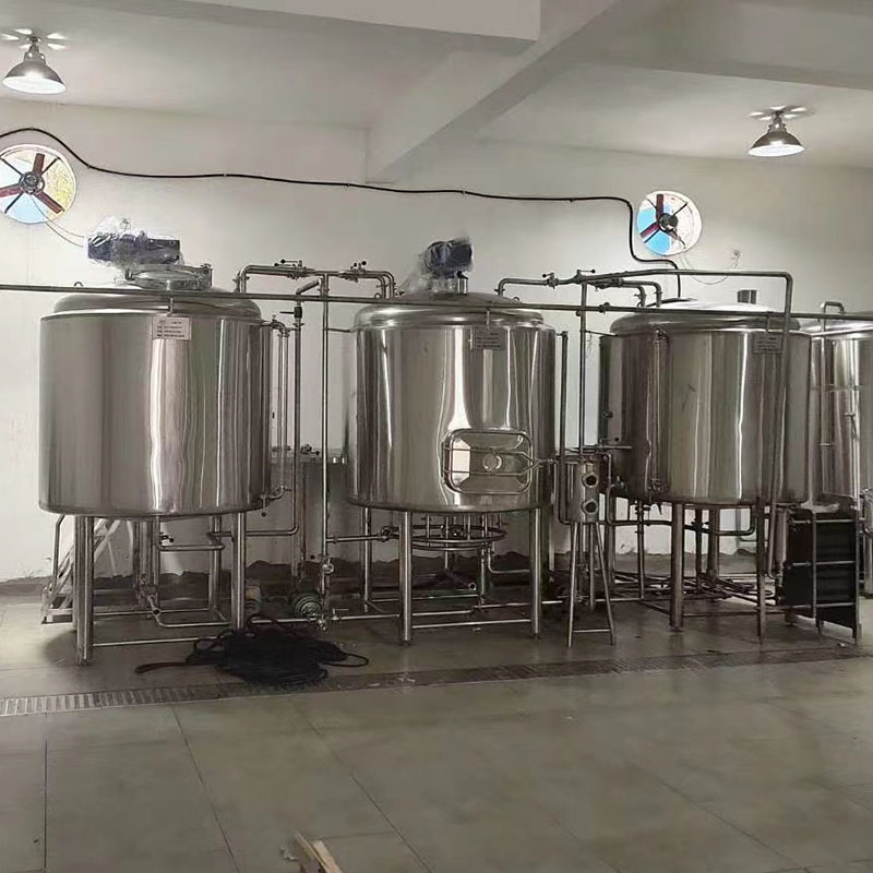 新宁精酿啤酒设备厂—如何延长精酿啤酒设备的使用寿命